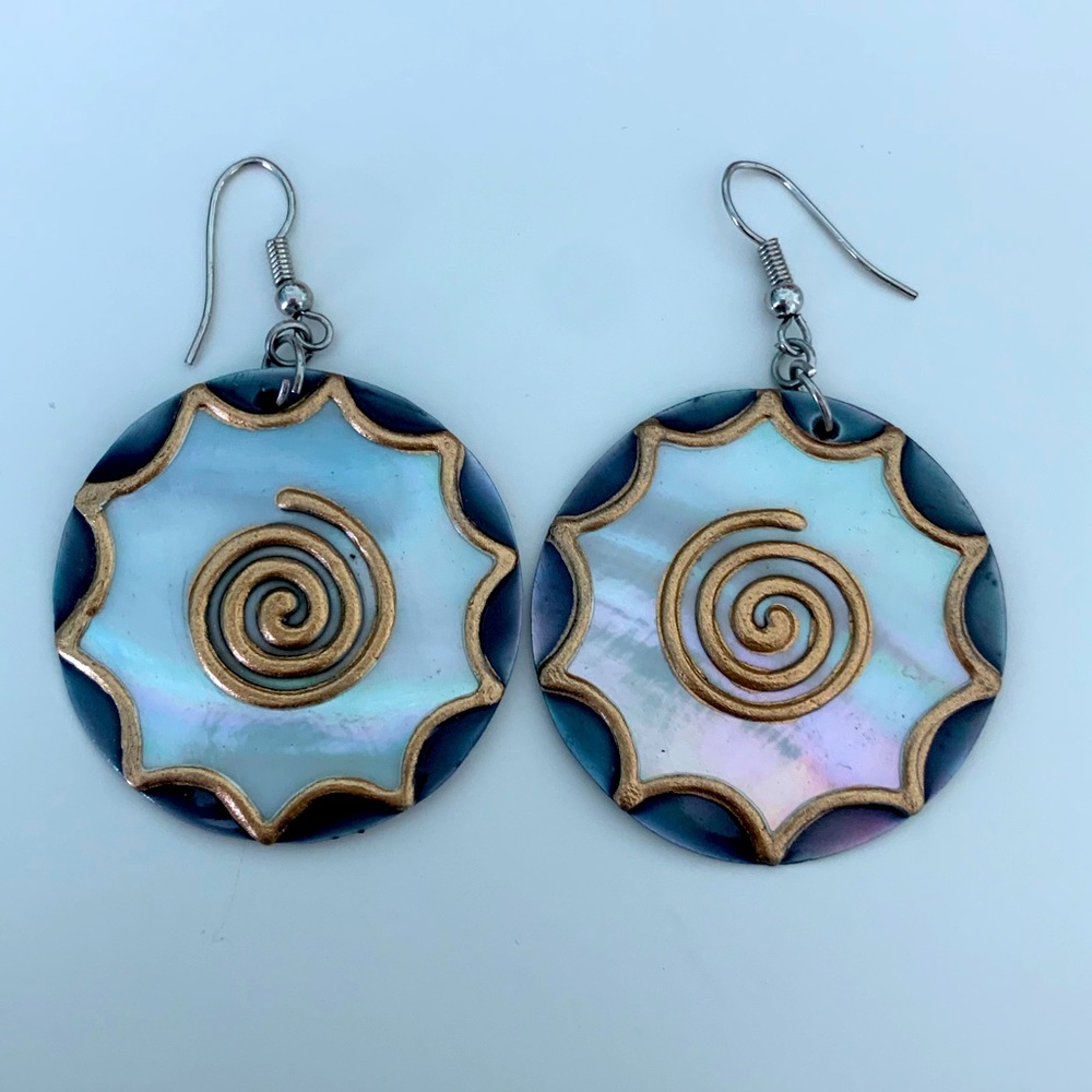 Sea Shell Handmade Earrings - NWOT